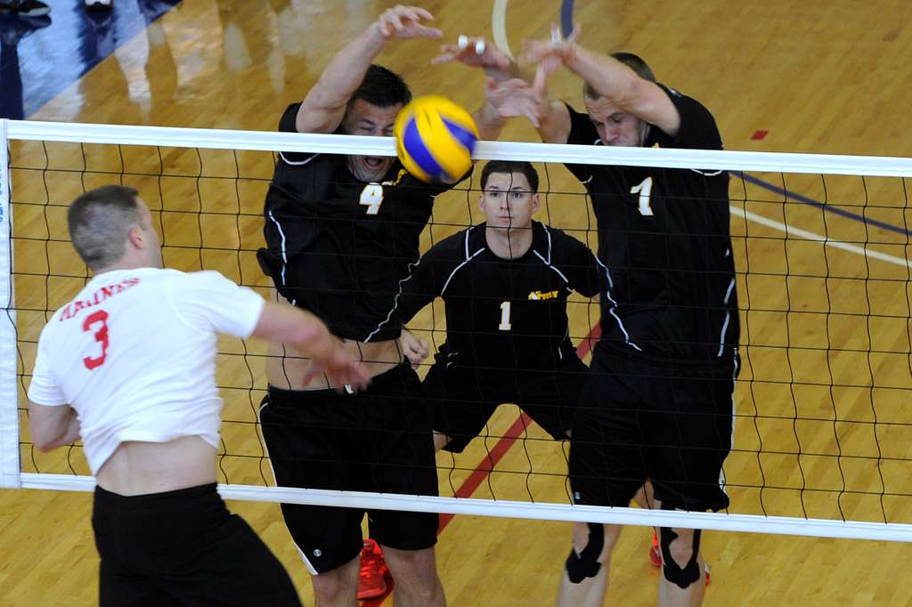 https://nara.getarchive.net/media/the-united-states-army-mens-volleyball-team-block-e30a19 